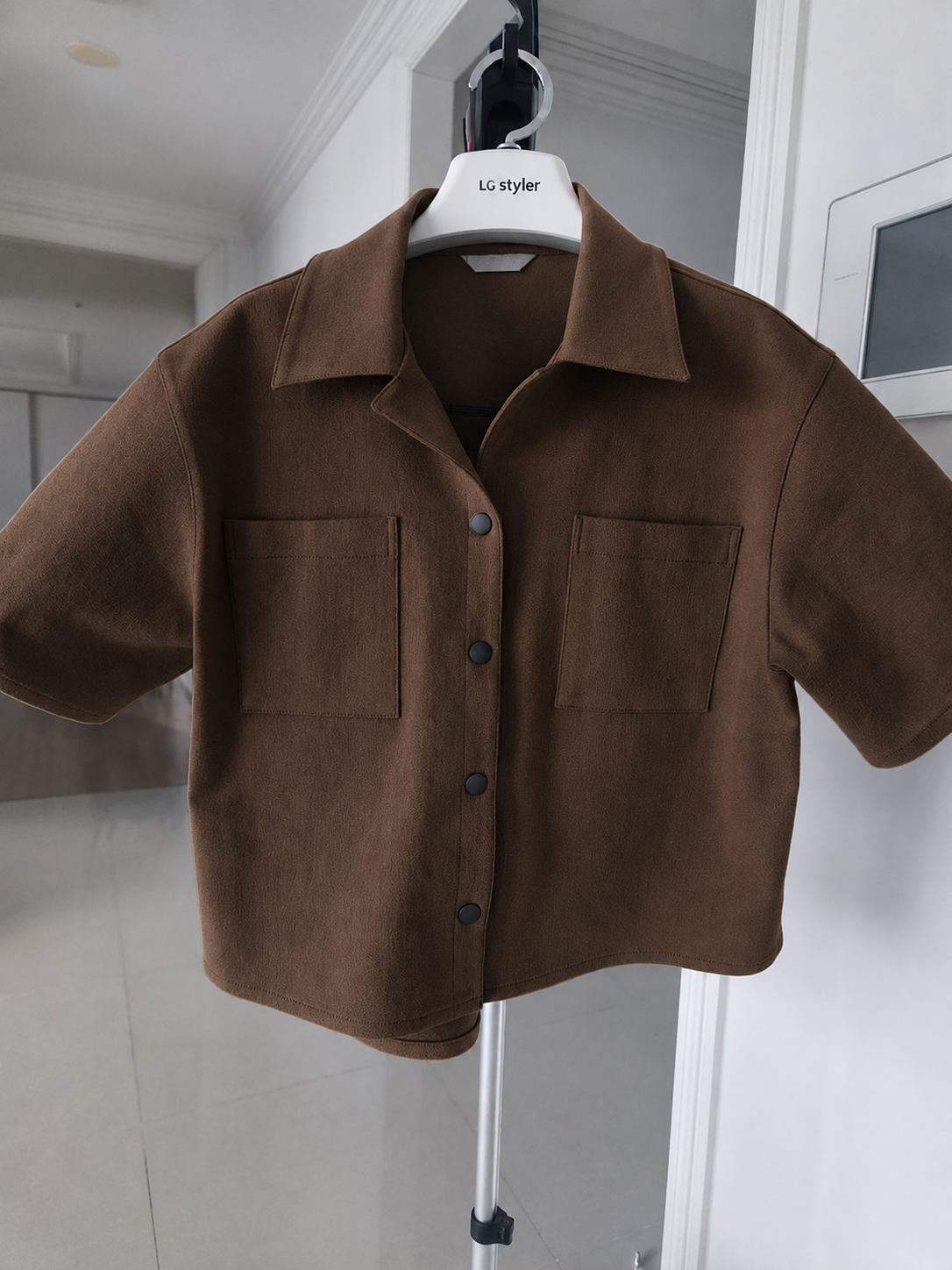 DX Short Sleeve Crop Shirt